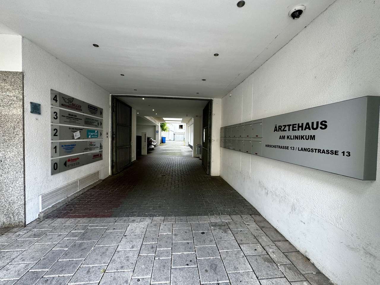 Praxis-/ Bürofläche im "ÄRZTEHAUS AM KLINIKUM" zu vermieten